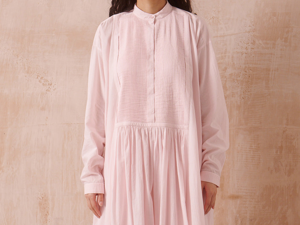 egg makes and sells timeless, simple clothes and objects. – egg