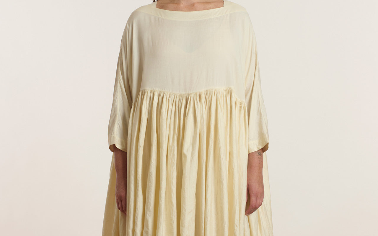 egg makes and sells timeless, simple clothes and objects. – egg
