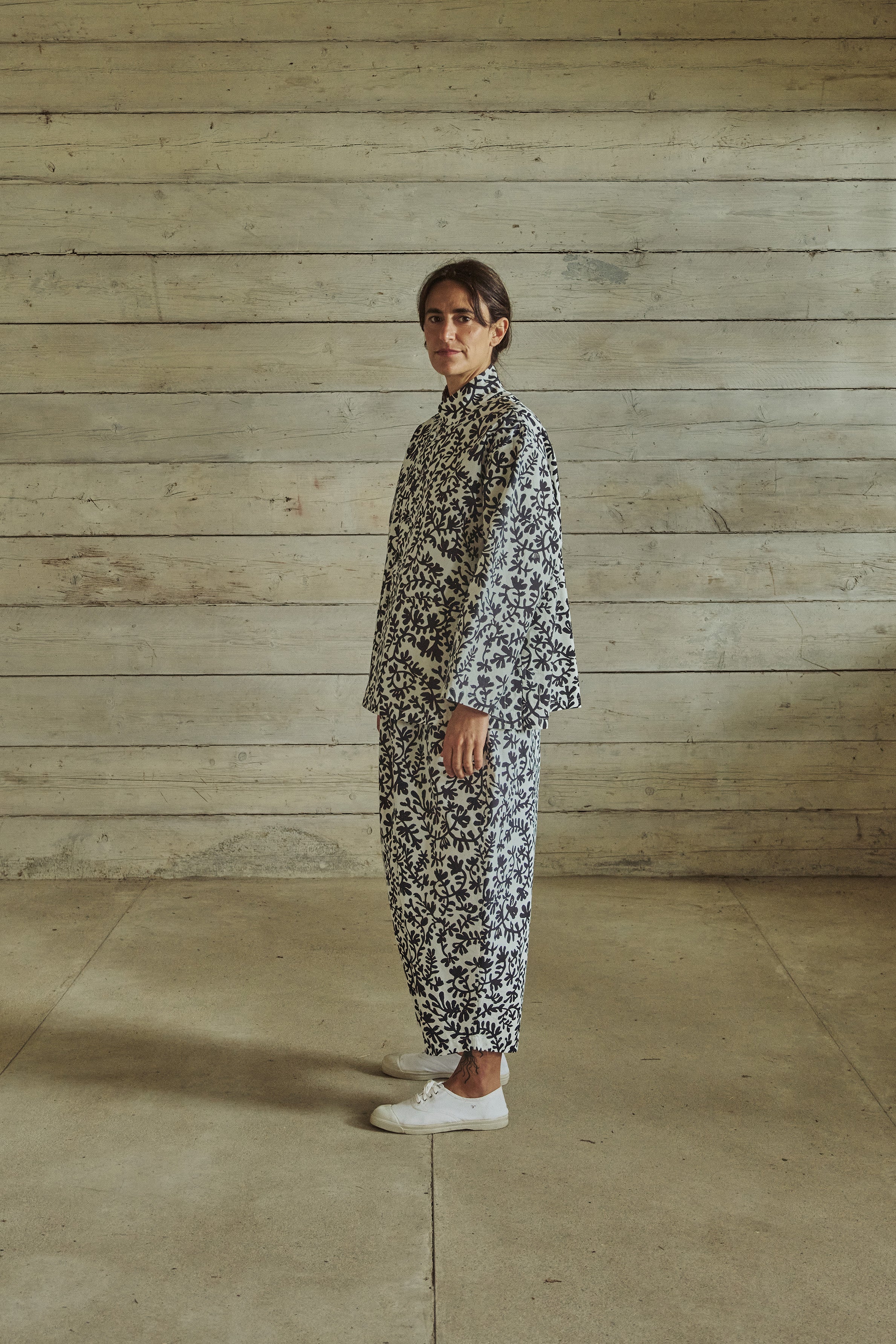 EGG trading ワンピース egg makes and sells timeless, simple clothes and objects