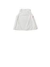 sleeveless top